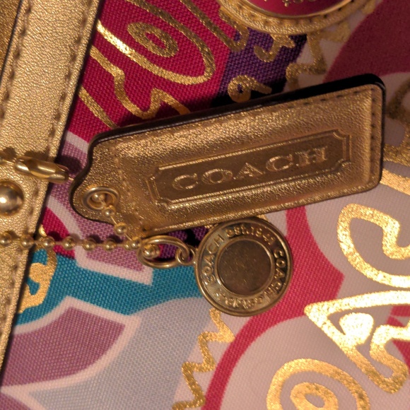 🔥HP 6-25-24🔥Coach Rare Multicolor Op Art Print Poppy Tote Bag Purple Pink - Picture 5 of 12